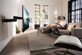 Vogels NEXT 7355 - Elektrische Wandhalterung